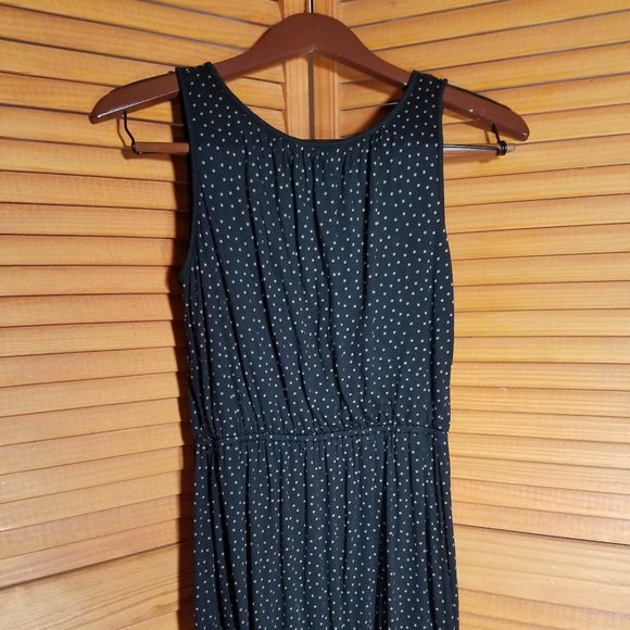 LOFT Dresses & Skirts - LOFT - Sleeveless Dress